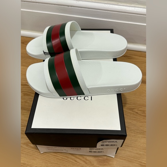 GUCCI SIGNATURE STRIPE SLIDE CLASSIC SANDALS in WHITE Size 10 New & Authentic. - Picture 2 of 5